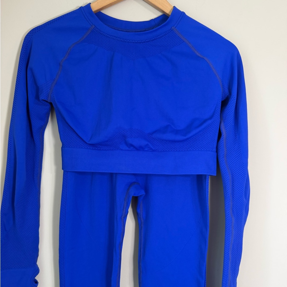 Gym active wear set
Size L

NWOT